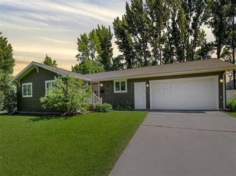 This home was built in 2006 and last sold on 2022-05-23 for $--. . Zillow grand forks